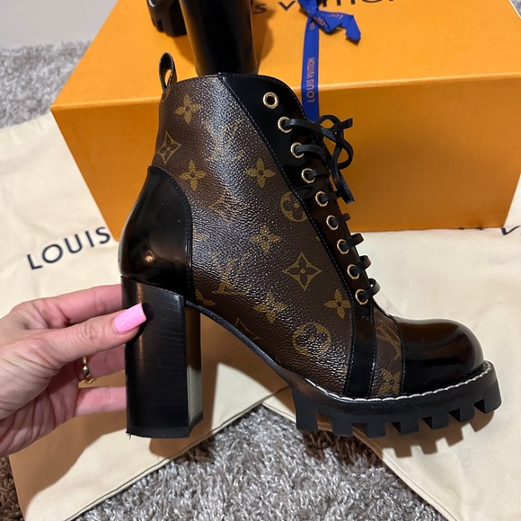 Louis Vuitton Star Trail Ankle Boot - Size 8 - Wore Once - Picture 9 of 16